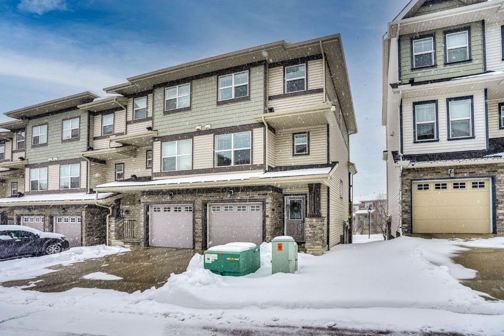 Photo of 39 Panatella Road NW, Calgary, AB T3K 0S7 (MLS # A2298941)