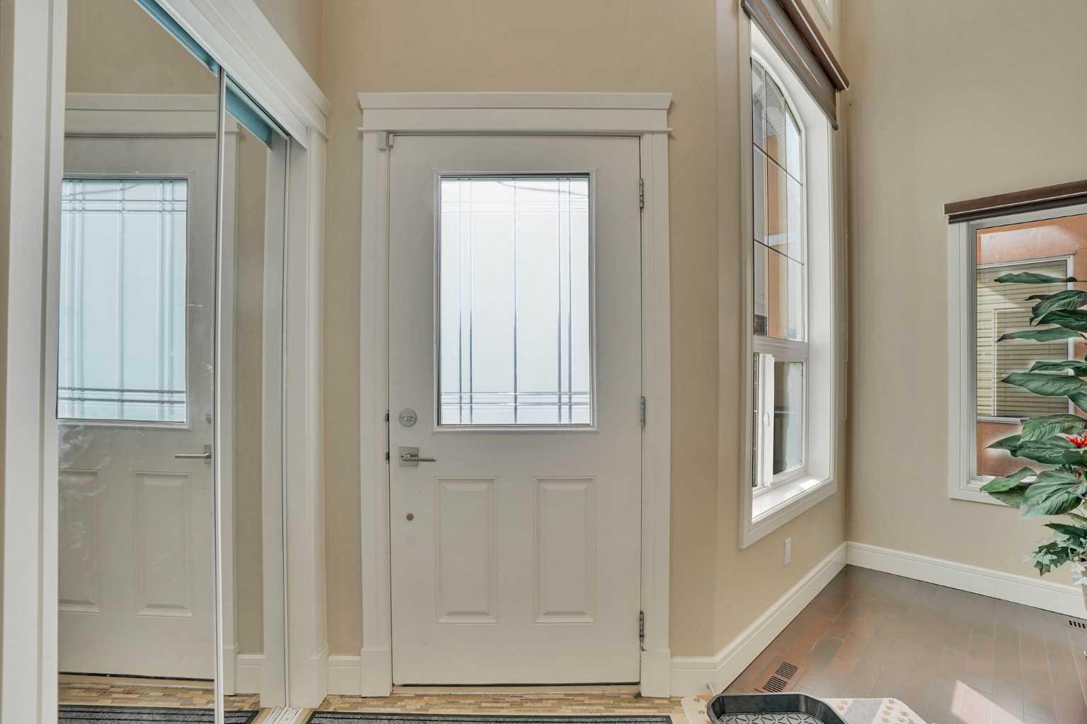 9 Saddlelake Grove NE