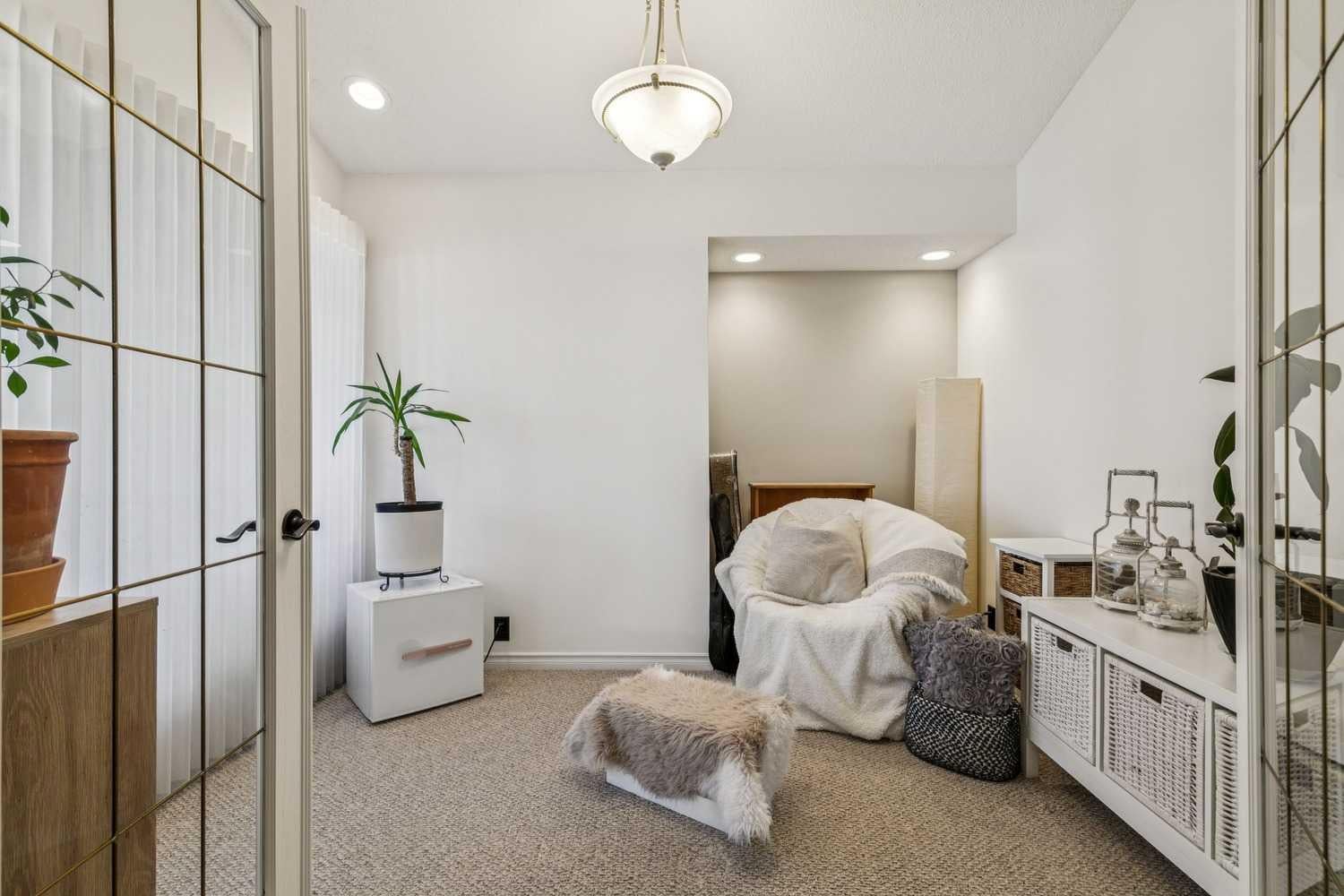 36 Hidden Ranch Mews NW