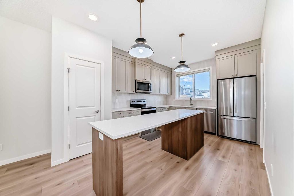 Photo of 66 Sage Hill Lane NW, Calgary, AB T3R 2B3 (MLS # A2311863)