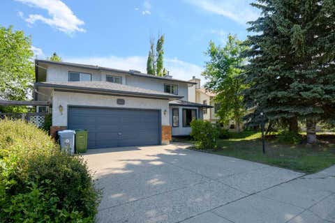 Photo of 84 Shannon Way SW, Calgary, AB T2Y 2A8 (MLS # A2324232)