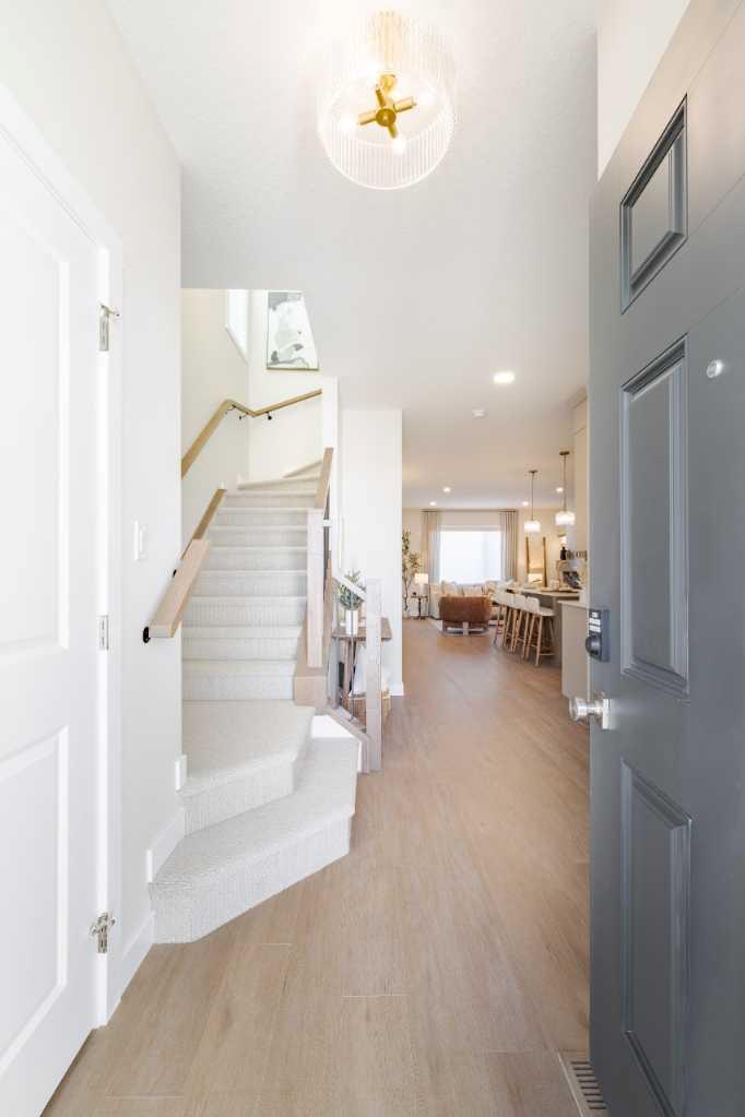 2138 Cobblebrook Crescent SW