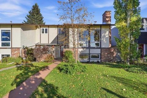 Photo of 6624 37 Street SW, Calgary, AB T3E 5M9 (MLS # A2349294)