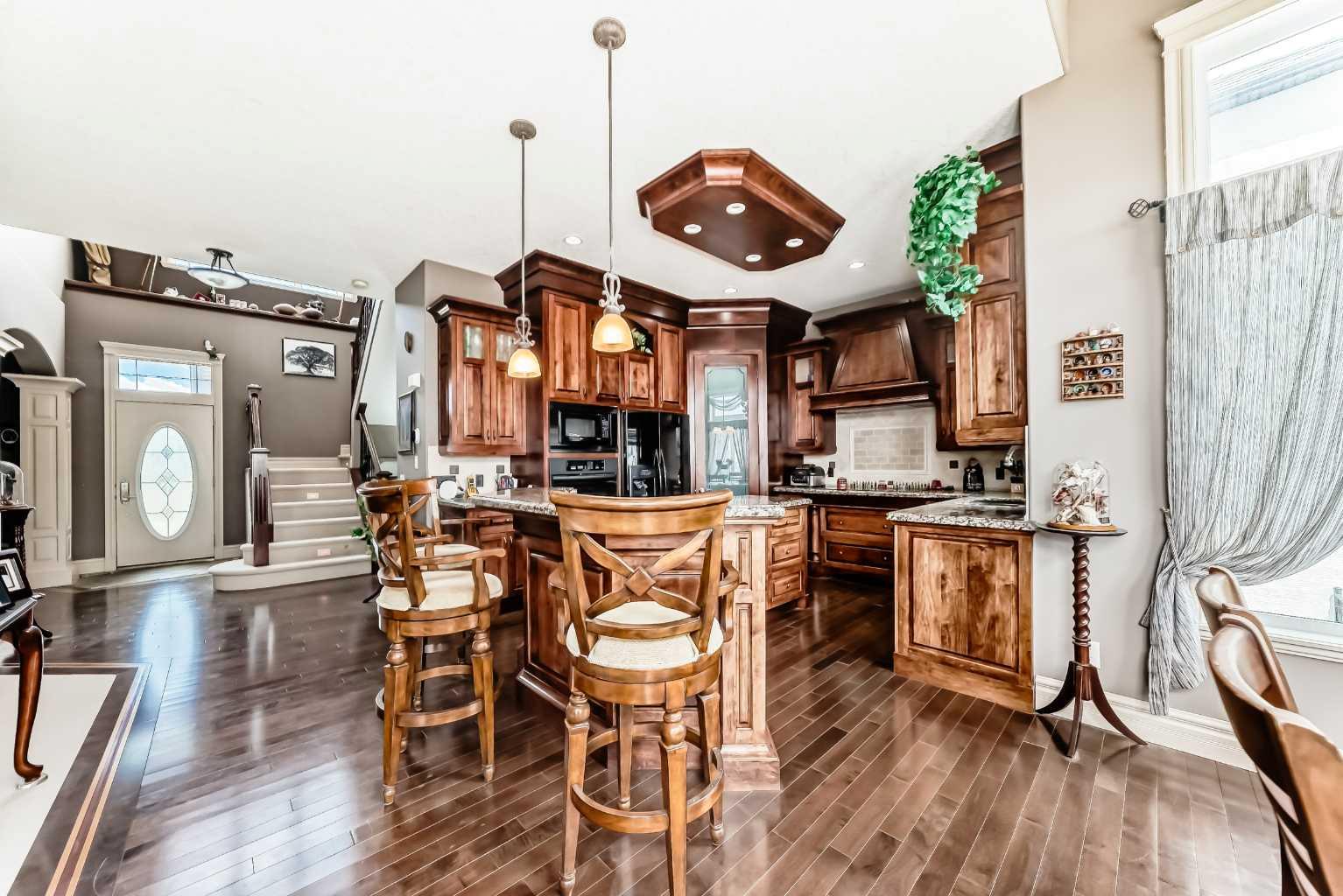 18 Royal Ridge Link NW