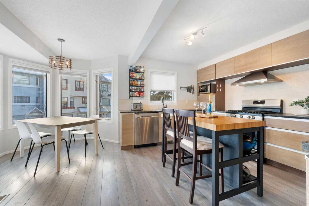 Photo of 60 Prominence View SW, Calgary, AB T3H 3M8 (MLS # A2280589)