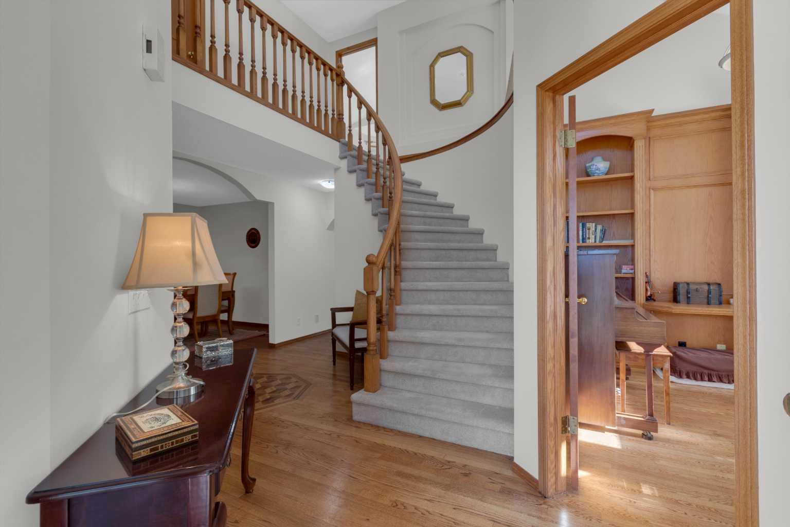 271 Mountain Park Drive SE