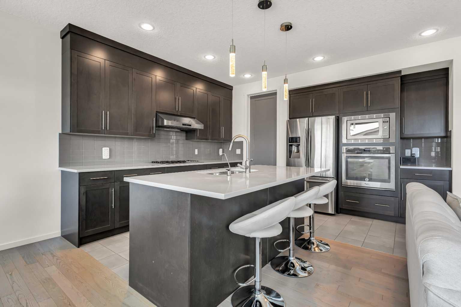 314 Carringvue Manor NW