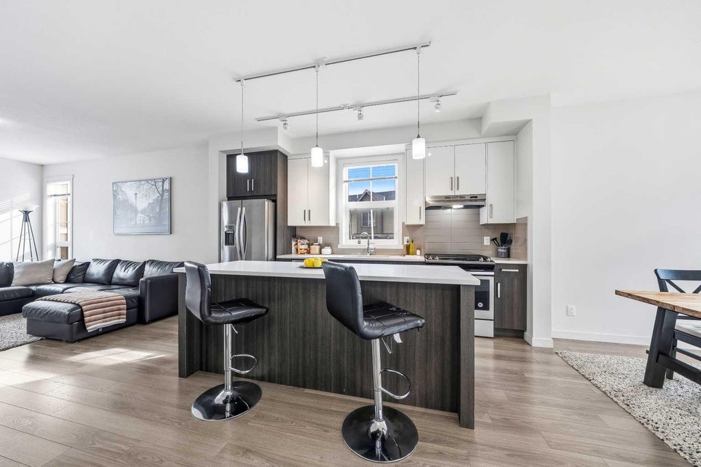 Photo of 104 Sherwood Lane NW, Calgary, AB T3R 0V3 (MLS # A2350711)