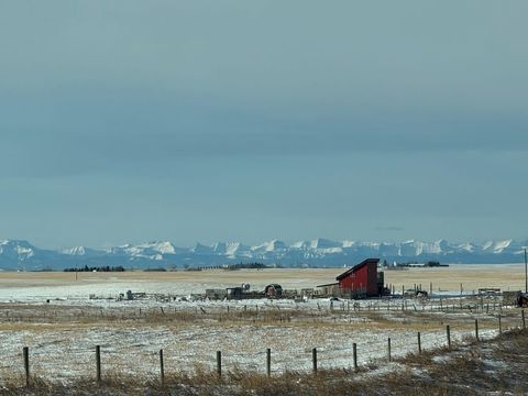 272079 Highway 547 Blackie AB T0L 0J0