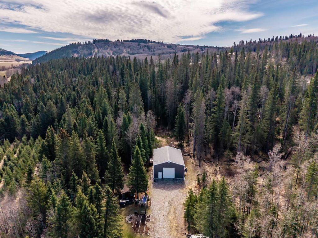 Photo of 33.53 acres Highway 40, Rural Bighorn No. 8, M.D. of, AB T4C 1B7 (MLS # A2310534)