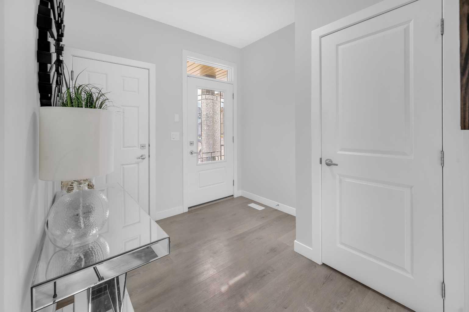 568 Cornerstone Avenue NE