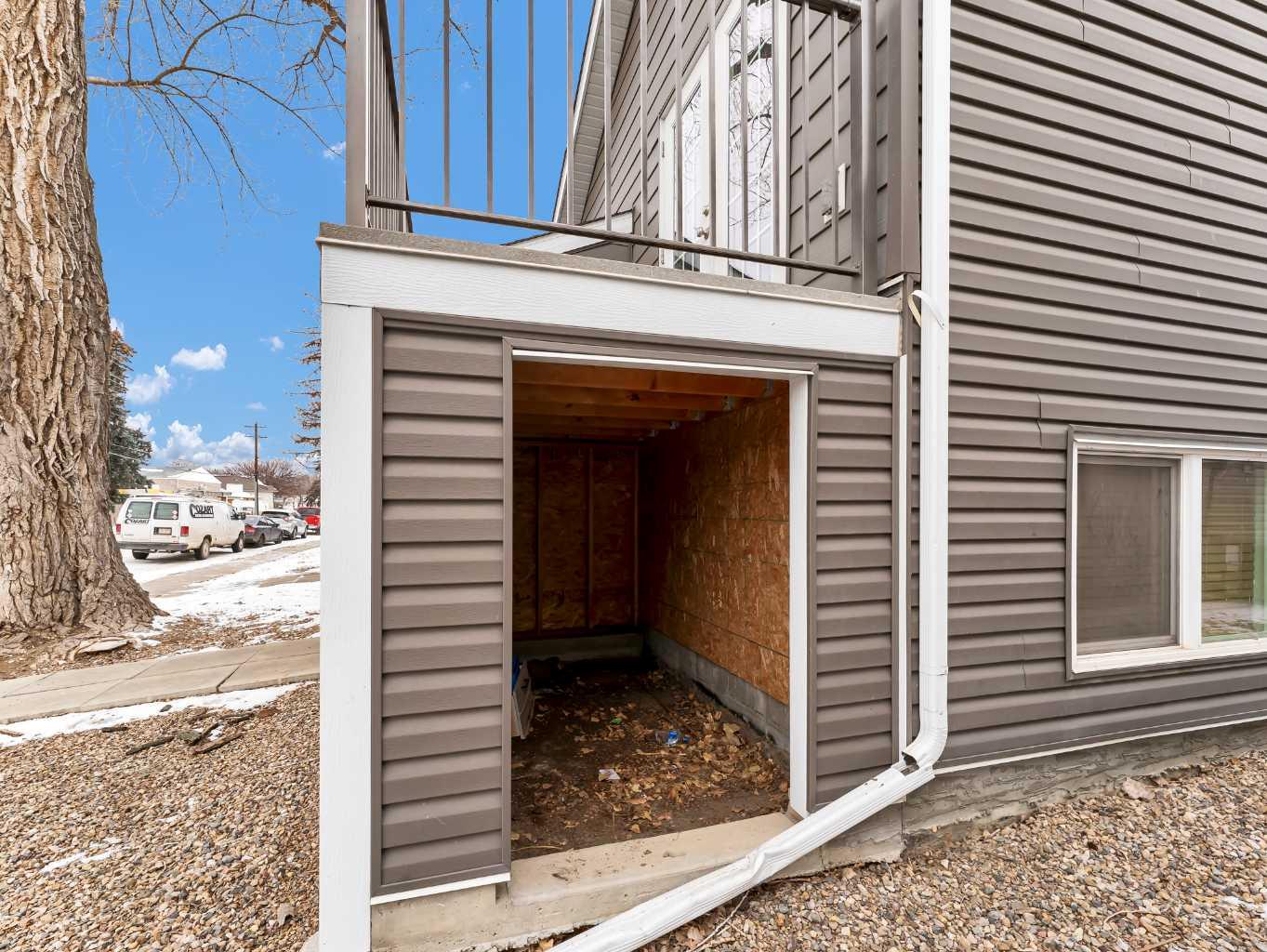 630 Industrial Avenue SE