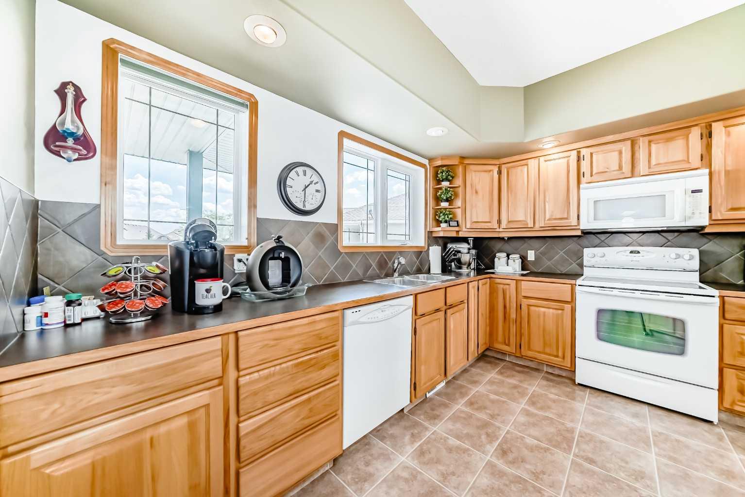 14 Wyndham Park View