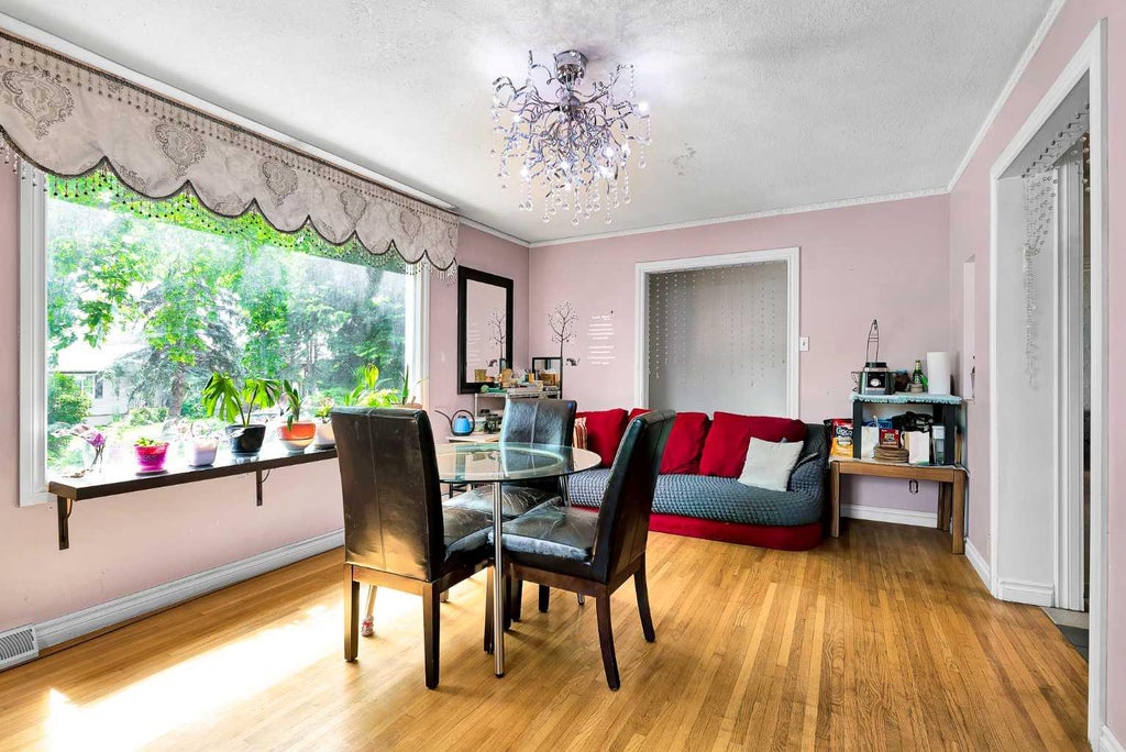 Photo of 6 Tipton Place NW, Calgary, AB T2K 3L5 (MLS # A2330357)