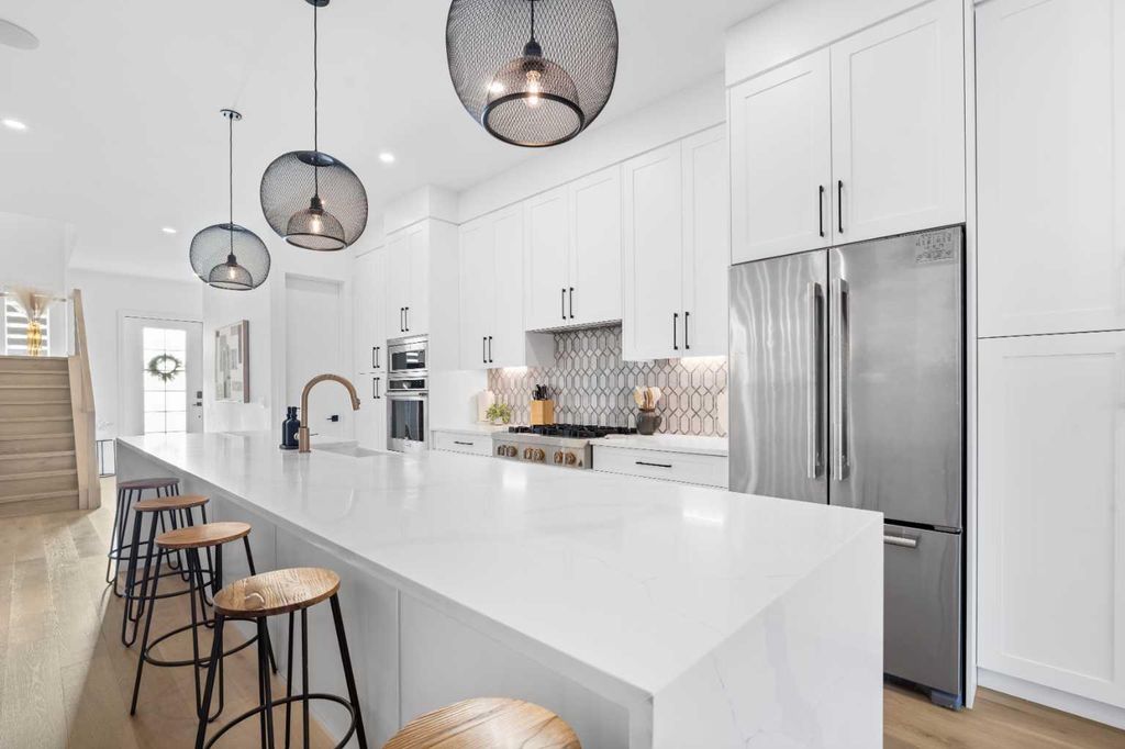 Photo of 2022 50 Avenue SW, Calgary, AB T2T 2W3 (MLS # A2278798)