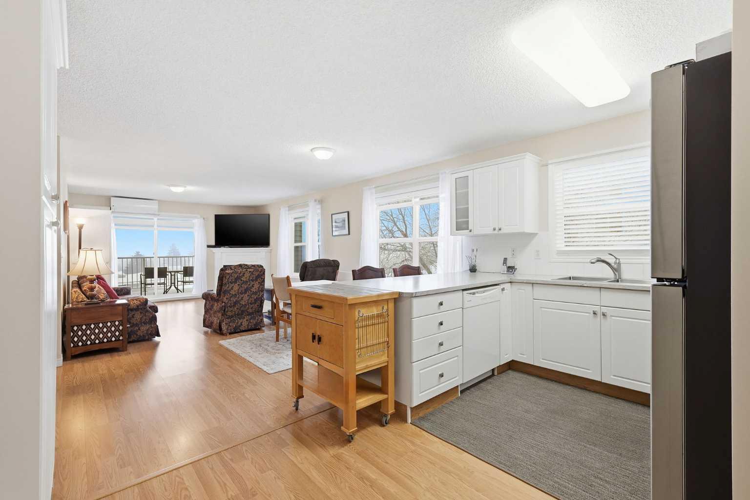 6900 Hunterview Drive NW 112