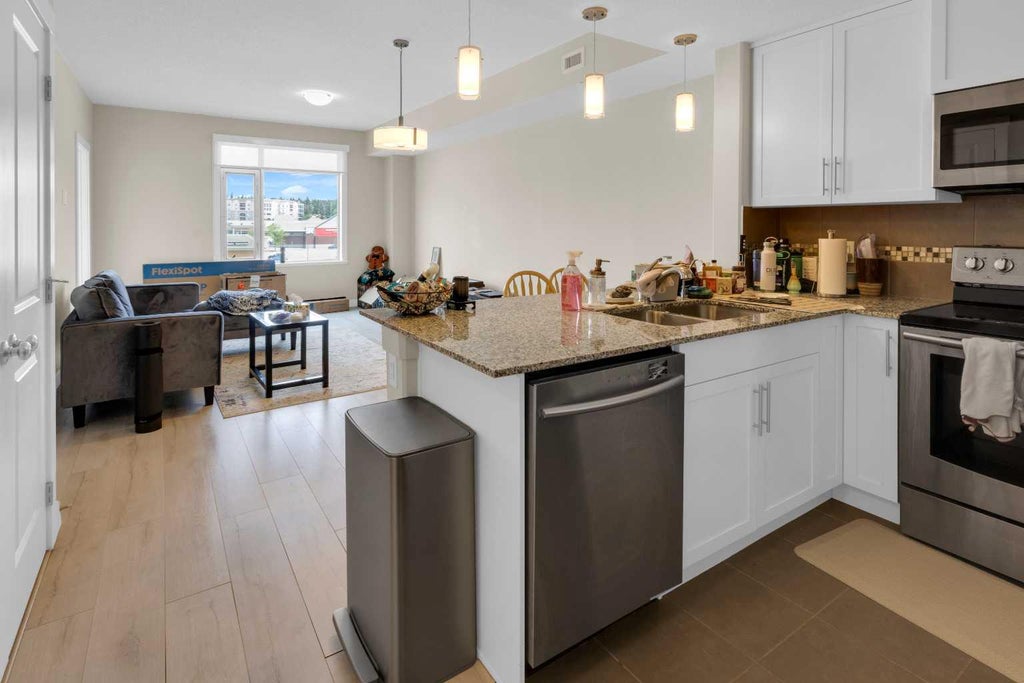 Photo of 32 Varsity Estates Circle NW #507, Calgary, AB T3A 2Y1 (MLS # A2318660)