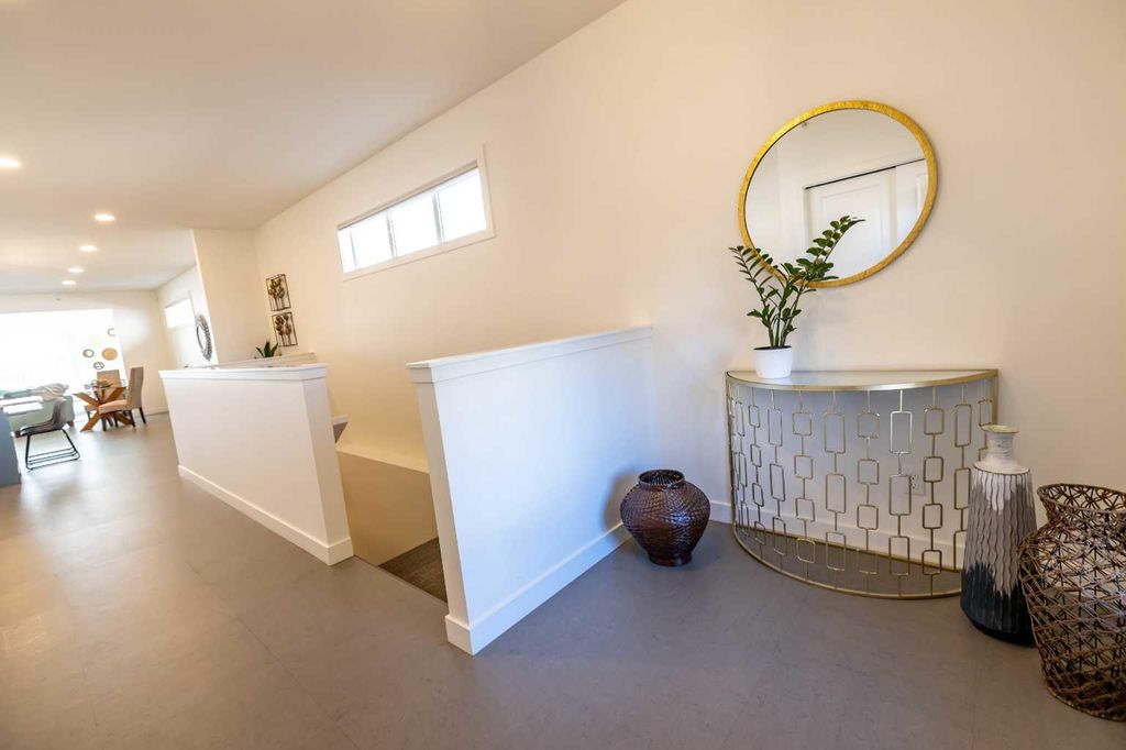 Photo of 108 Gateway Mews S, Lethbridge, AB T1K 5S2 (MLS # A2291457)