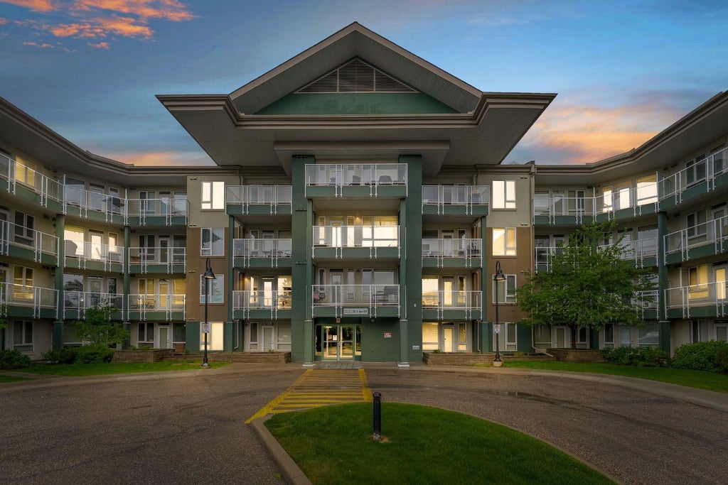 Photo of 3111 34 Avenue NW #233, Calgary, AB T2L 0Y2 (MLS # A2317436)