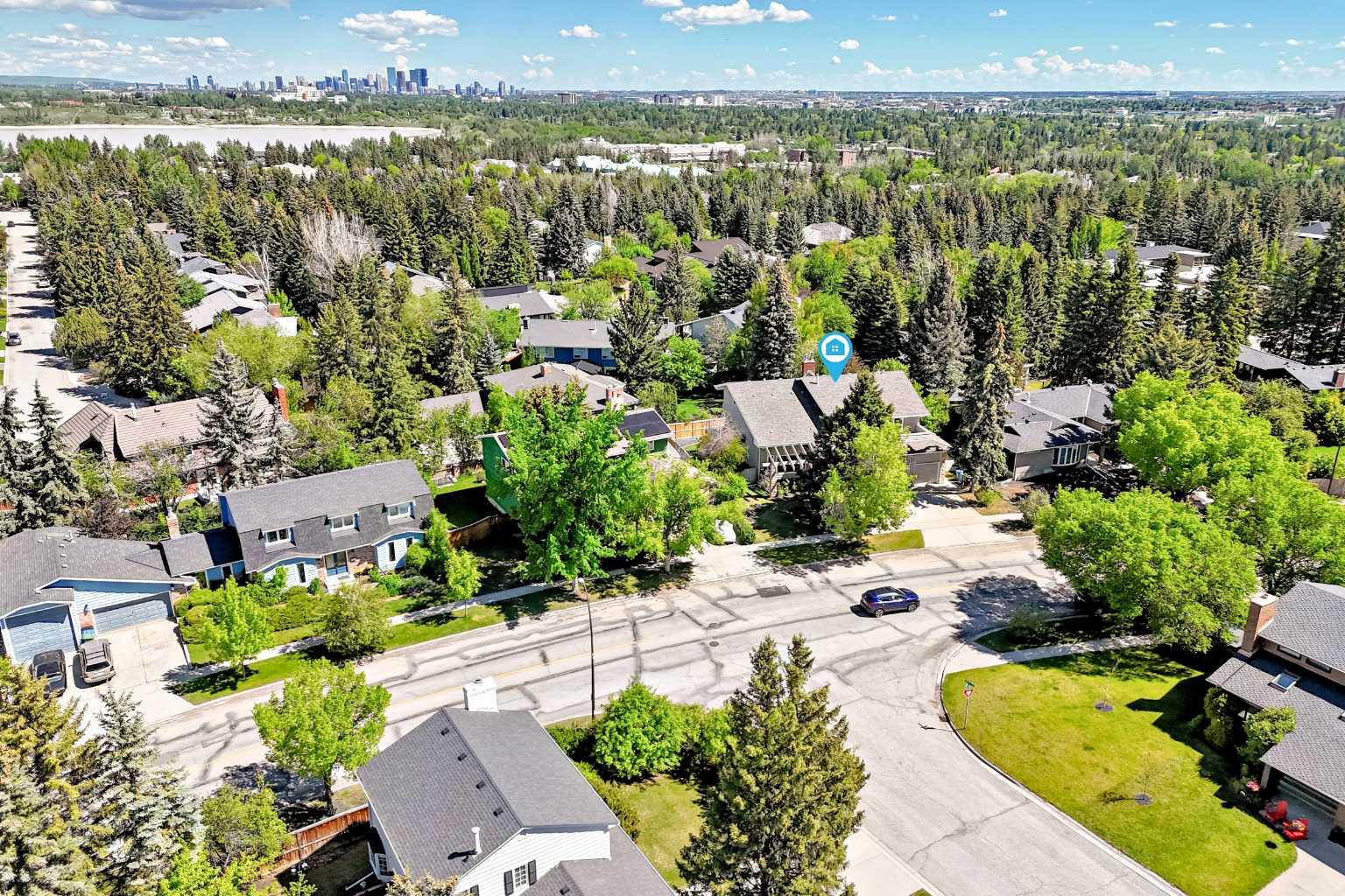 1912 Palliser Drive SW