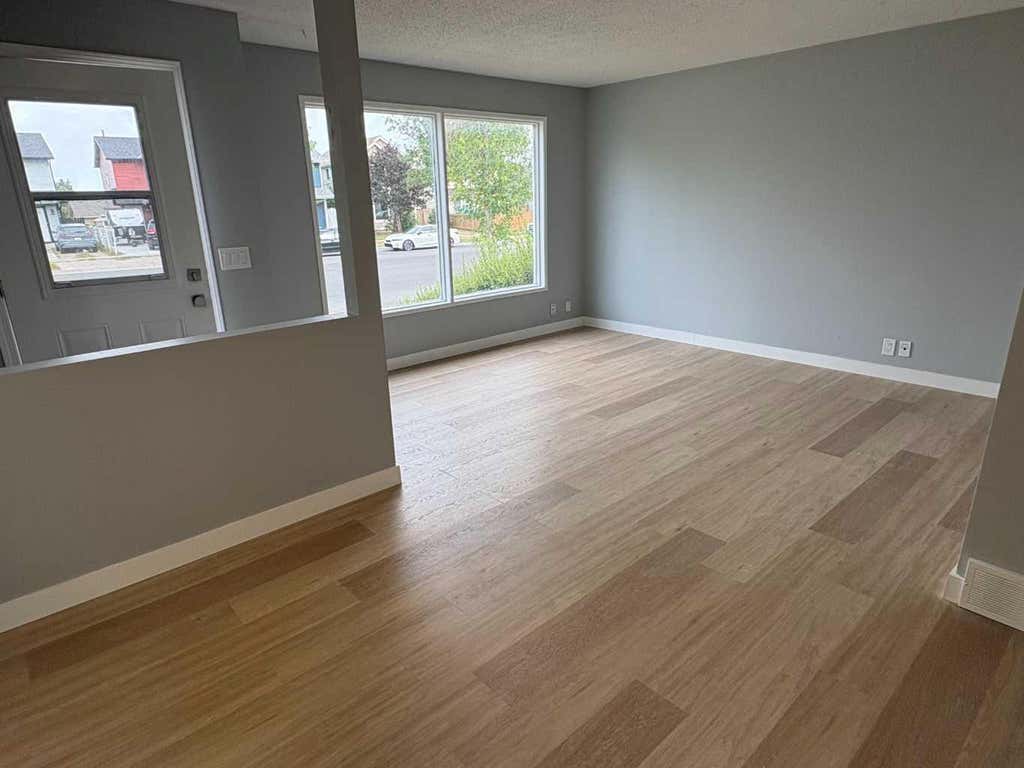 Photo of 363 Falton Drive NE, Calgary, AB T1Y 1B2 (MLS # A2335556)