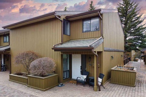 Photo of 3131 63 Avenue SW #425, Calgary, AB T3E 6N4 (MLS # A2307246)