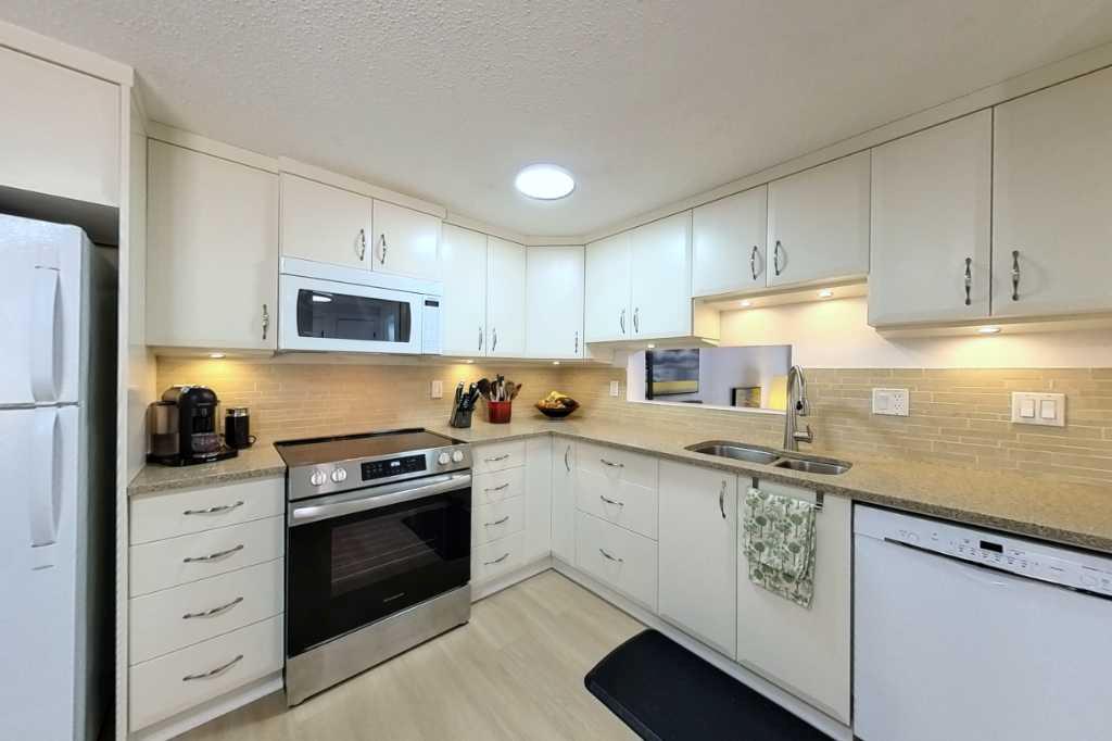 3131 63 Avenue SW 425