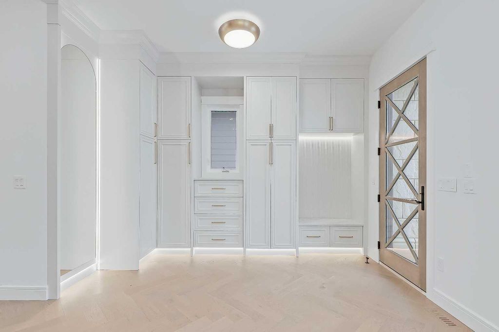 Photo of 1739 48 Avenue SW, Calgary, AB T2T 2T2 (MLS # A2277629)