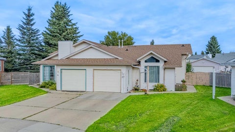 Photo of 27 Escott Close, Red Deer, AB T4R 2J9 (MLS # A2337655)