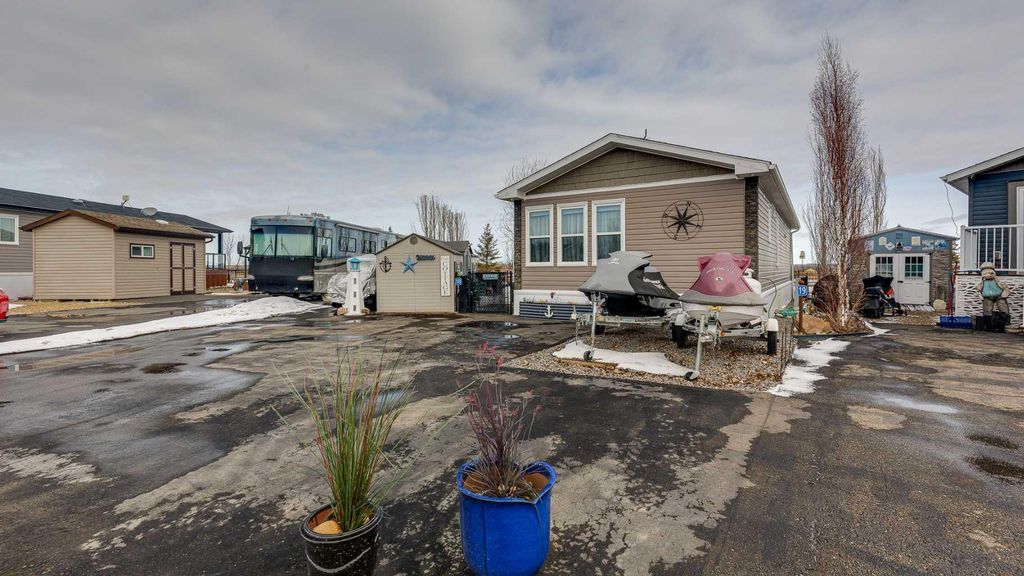 Photo of 41019 Range Road 11 #18, Rural Lacombe County, AB T0C 0J1 (MLS # A2294997)