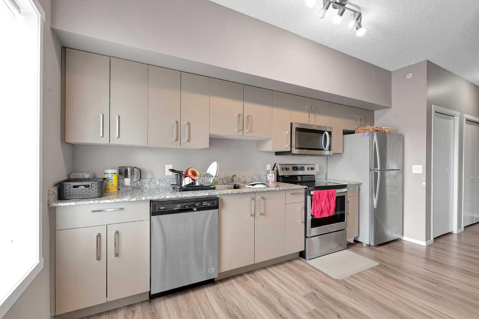 4641 128 Avenue NE 1609