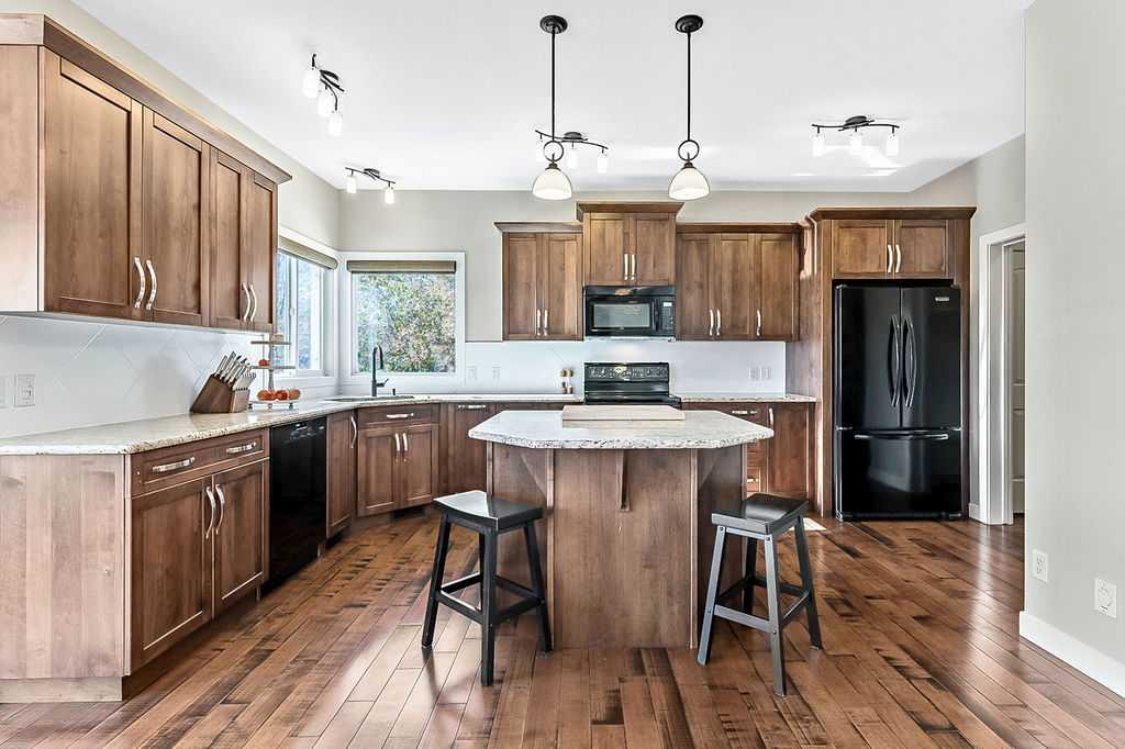 14 Crystal Green Grove