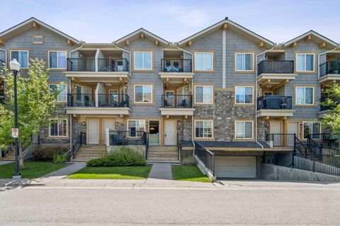 Photo of 229 Mckenzie Towne Lane SE, Calgary, AB T2Z 0C3 (MLS # A2314529)