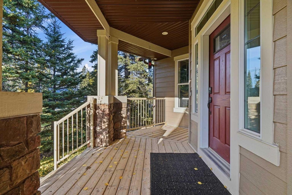 Photo of 79 Hawk's Landing Drive, Priddis Greens, AB T0L 1W3 (MLS # A2349275)