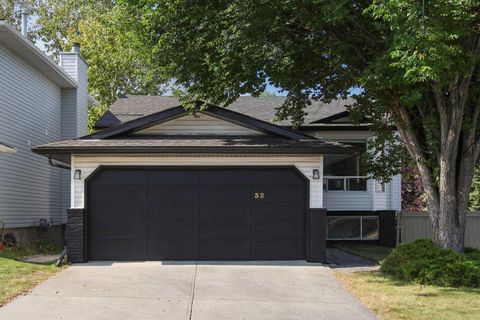 32 Rivercroft Close SE Calgary AB T2C 3X1