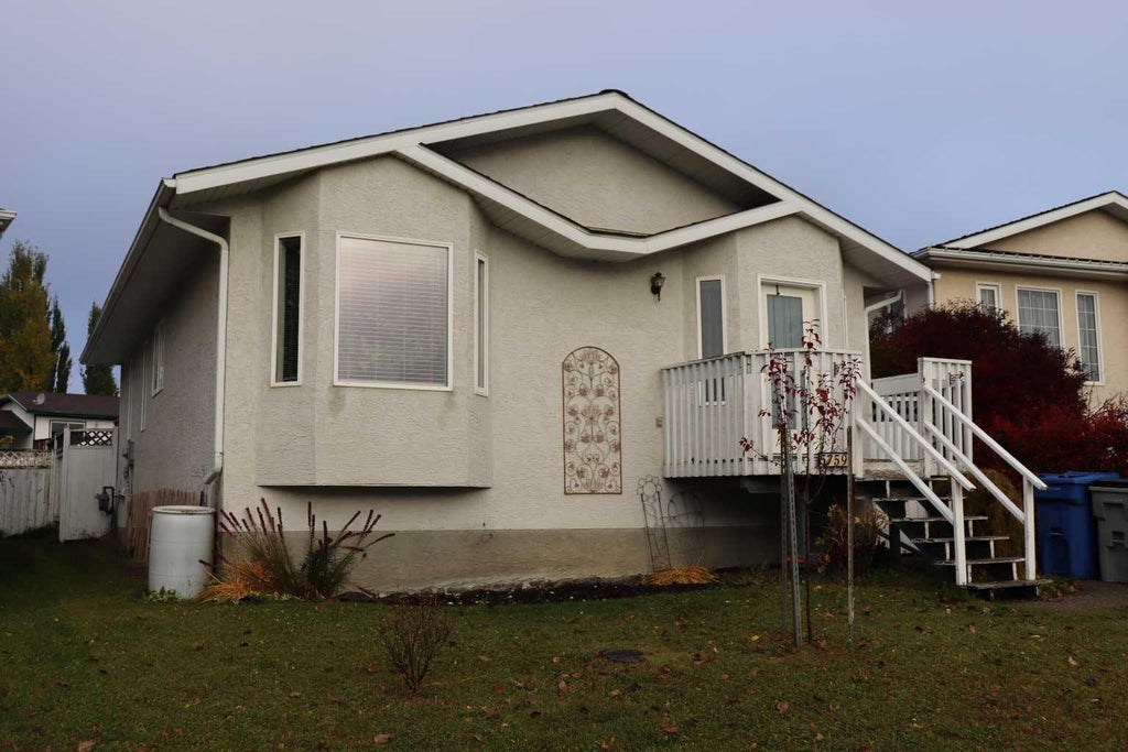 Photo of 5759 Westhaven Drive Dr, Edson, AB T7E 1J5 (MLS # A2351738)