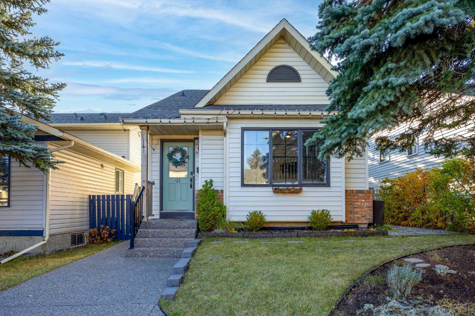 91 Shawglen Way SW