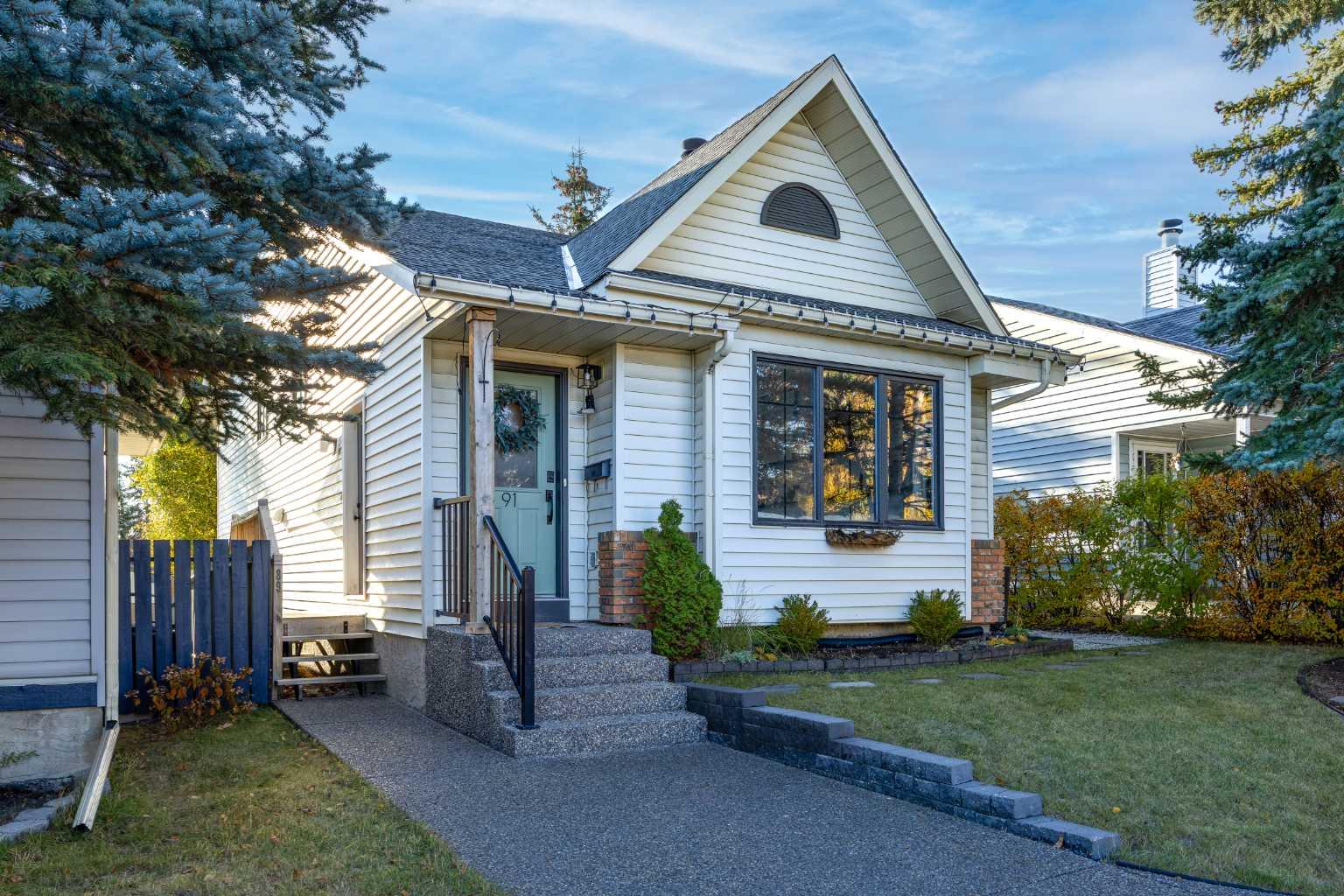 91 Shawglen Way SW