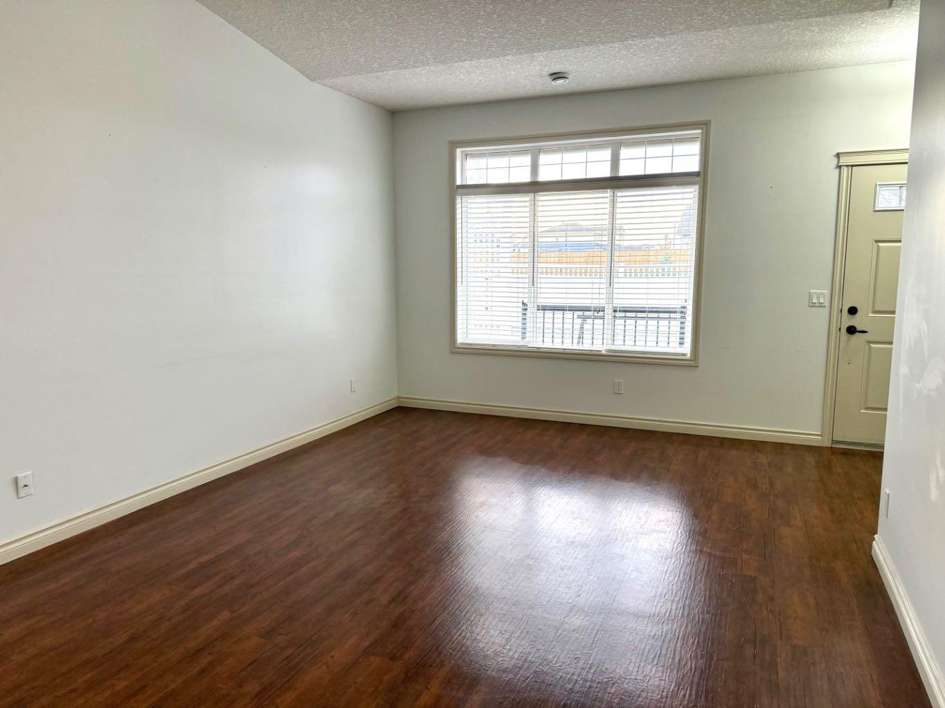 501 Sunvale Crescent NE