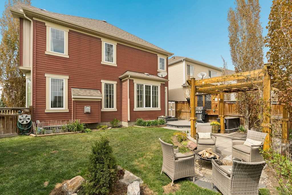 728 Windridge Road SW