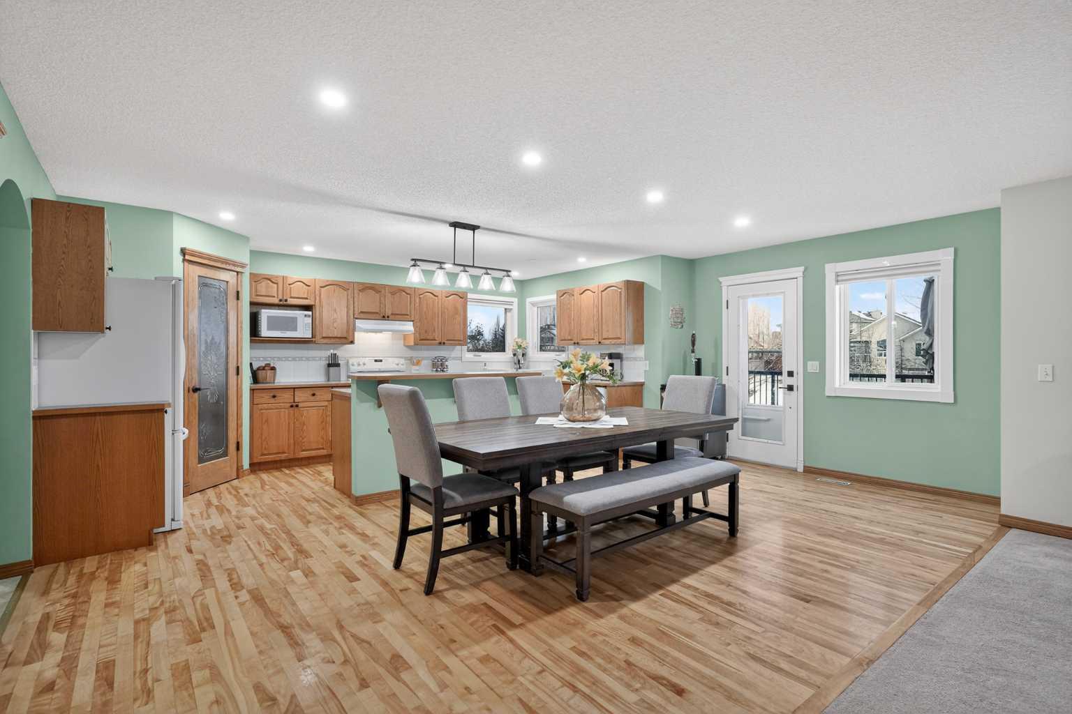 112 West Creek Close