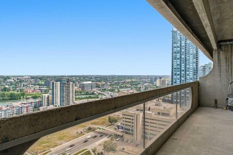 Photo of 221 6 Avenue SE #2704, Calgary, AB T2G 4Z9 (MLS # A2330075)