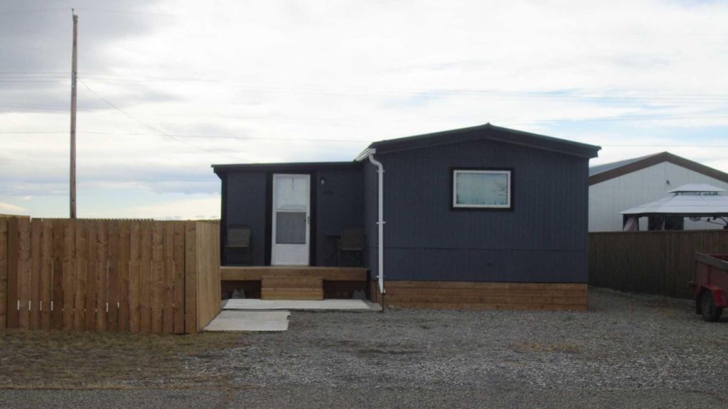 Photo of 468 10 Street, Fort Macleod, AB T0L 0Z0 (MLS # A2294967)