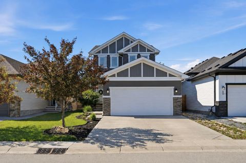 Photo of 245 Cimarron Vista Way, Okotoks, AB T1S 1L5 (MLS # A2321926)