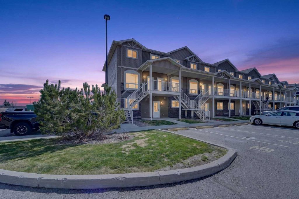 Photo of 45 Keystone Terrace W #28, Lethbridge, AB T1J 5B8 (MLS # A2310727)