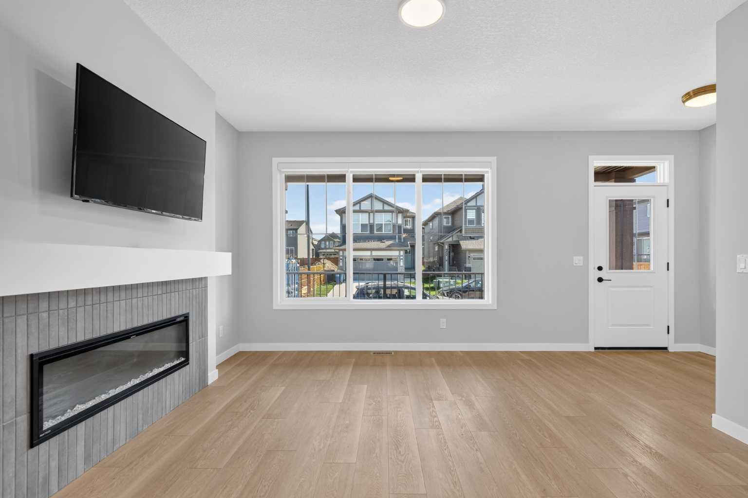 22 Chinook Winds Court SW