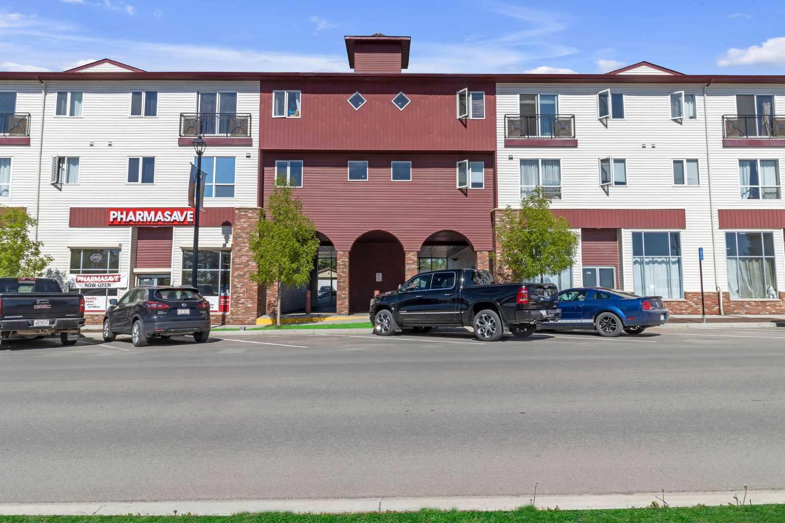 1010 Railway Street 207