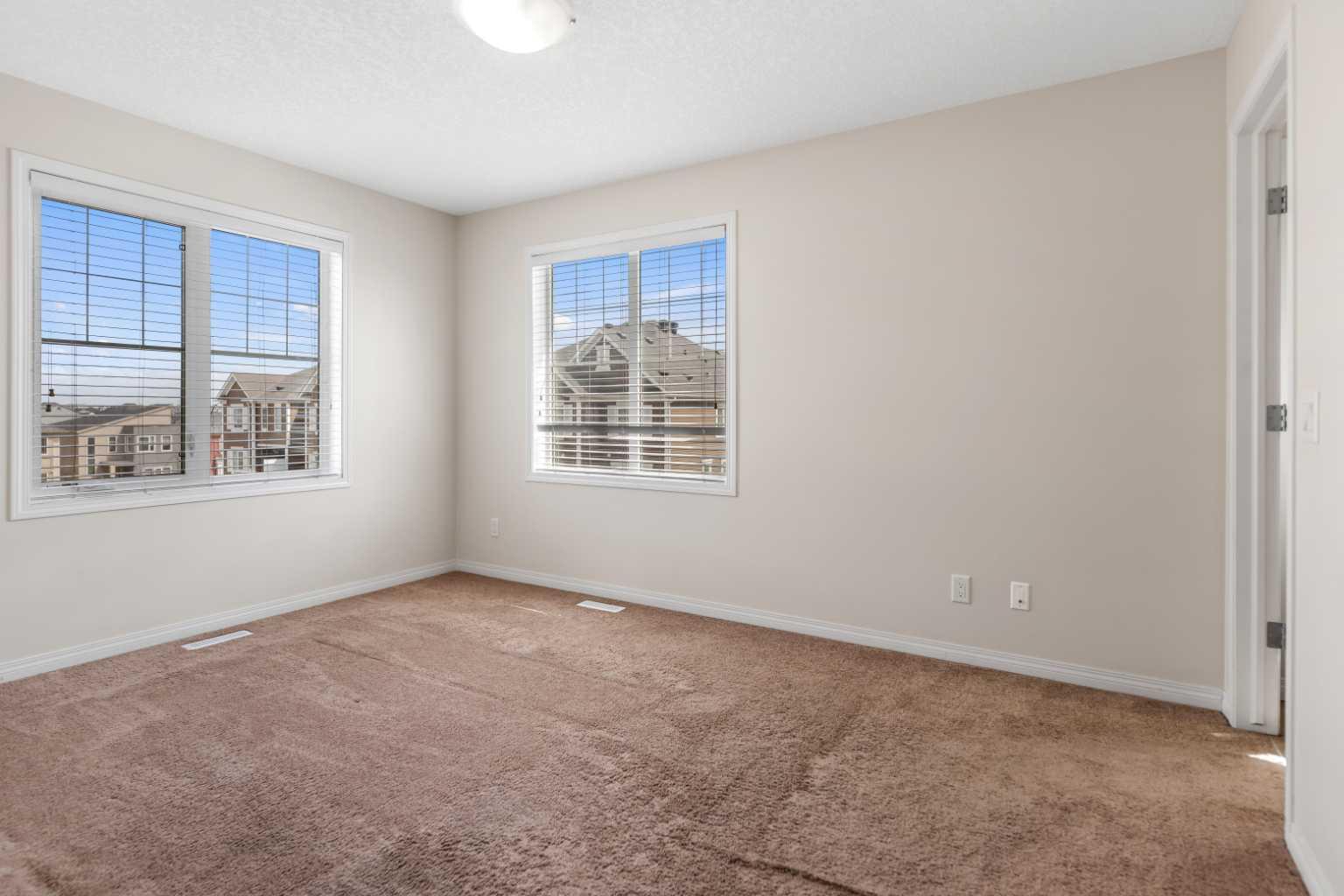 110 cityscape Lane NE