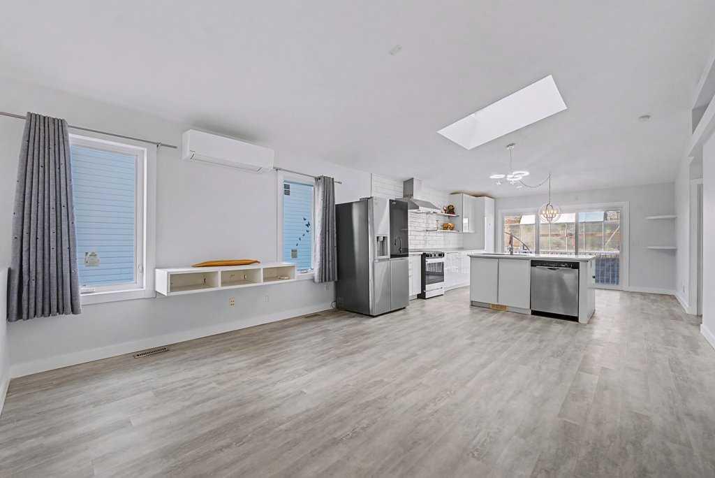 267 Panamount Hill NW