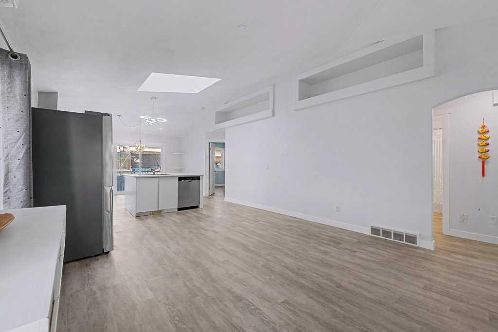 267 Panamount Hill NW